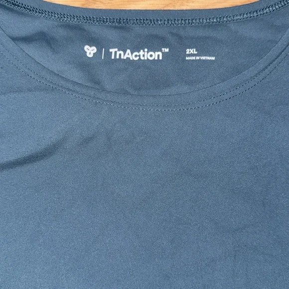 Aritzia TnAction Muscle Tank Size 2XL - Picture 2 of 3